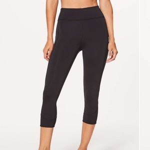 Only worn 1x lululemon leggings - with side and calf stitching